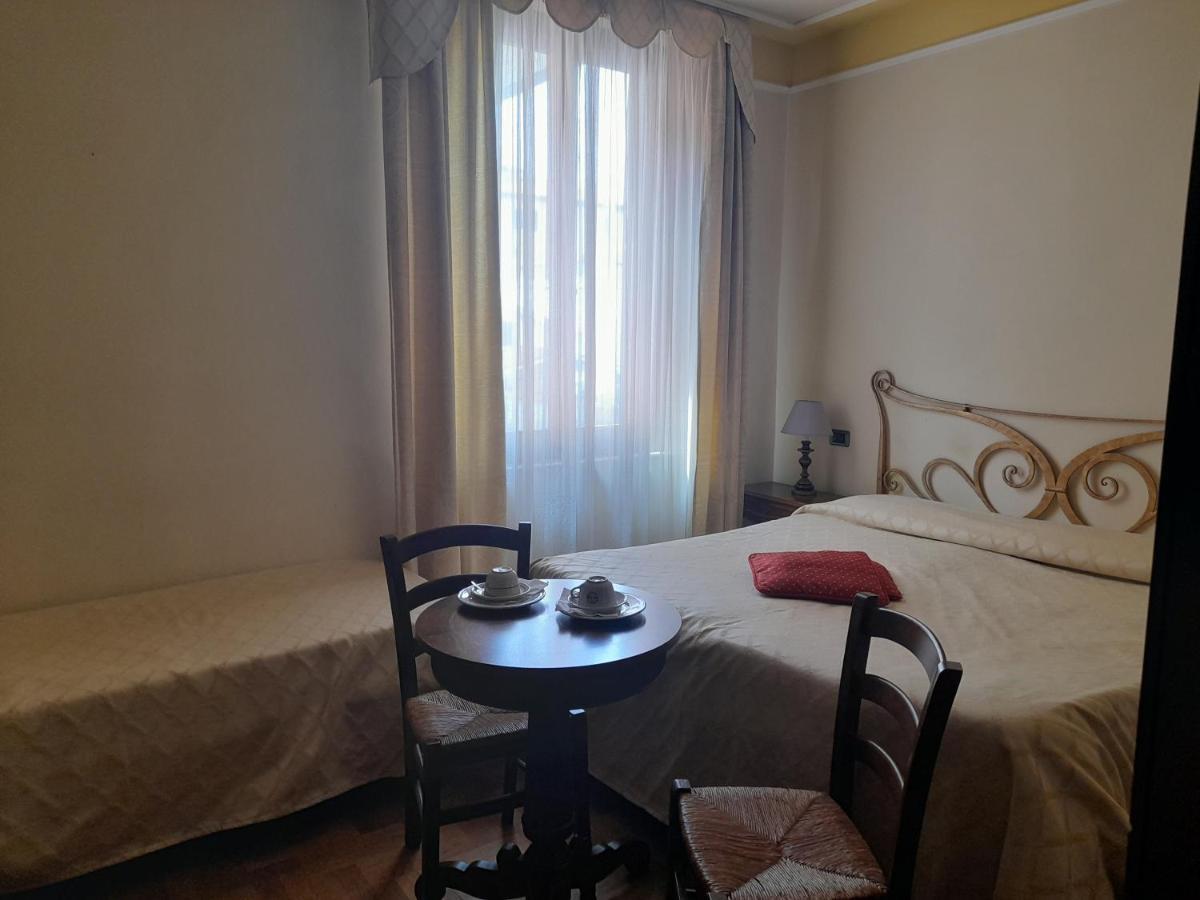 몬테카티니테르메 쁘띠 샤토 B&B 외부 사진
