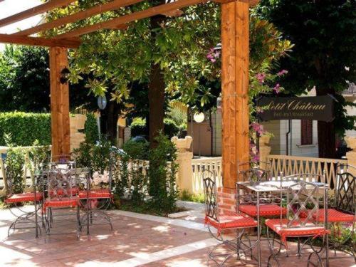 몬테카티니테르메 쁘띠 샤토 B&B 외부 사진